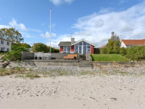 Holiday Home Keti - 5m from the sea by Interhome